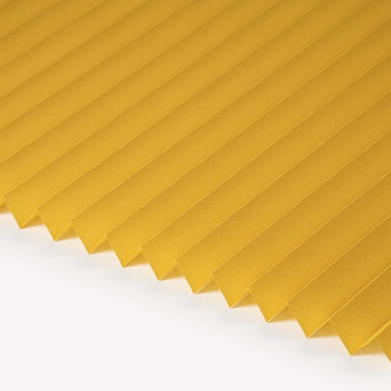 02B70-768x768